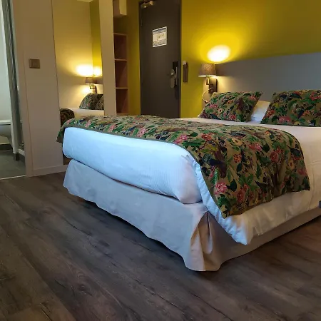 Le Corbusson Laval Ouest Hotel