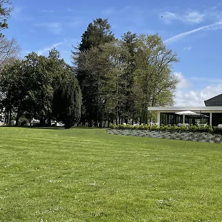 Hotel Le Corbusson Laval Ouest 3*