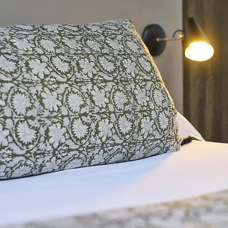 Hotel Le Corbusson Saint-Berthevin