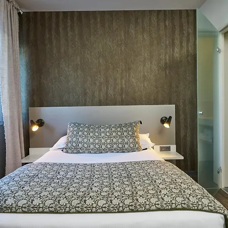 Le Corbusson Hotel