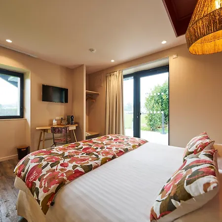 Le Corbusson Hotel 3*