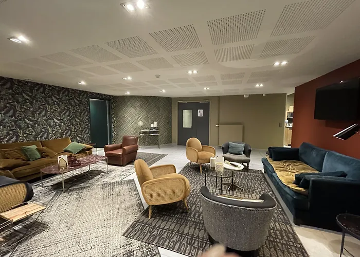 Le Corbusson Hotel 3*