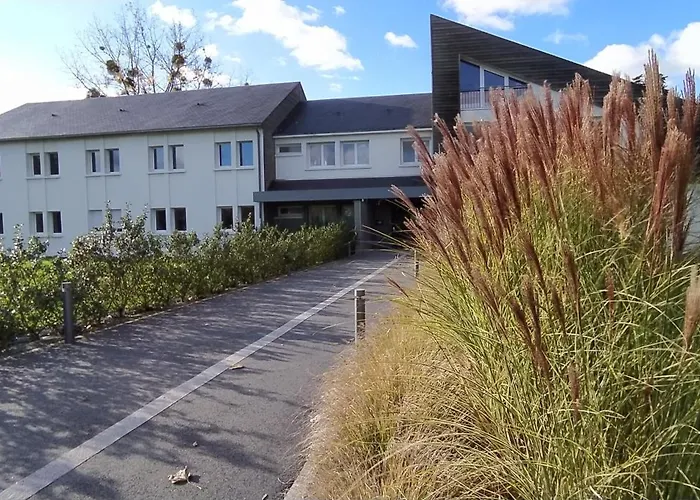 Le Corbusson Hotel 3*