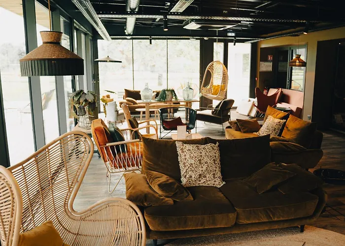 Le Corbusson Laval Ouest فندق Saint-Berthevin