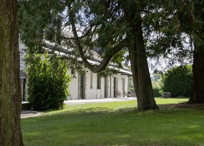 Hotel Le Corbusson Laval Ouest