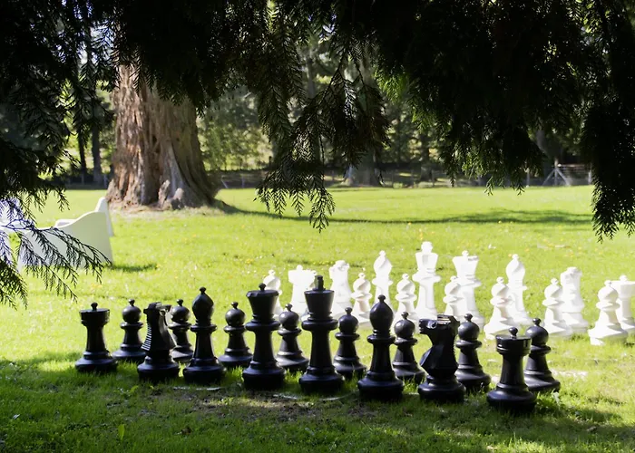 Le Corbusson Laval Ouest 3*