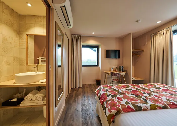 Le Corbusson Laval Ouest Hotel Saint-Berthevin